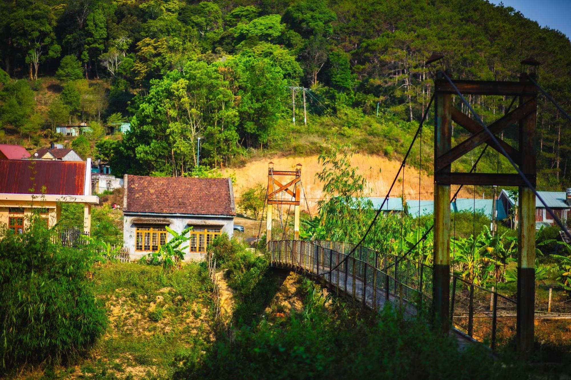 Nha Trong Ban - Homestay Mang Den Kon Von Kla Bagian luar foto