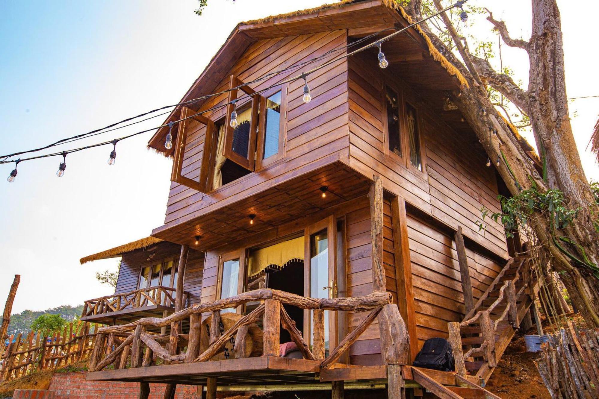 Nha Trong Ban - Homestay Mang Den Kon Von Kla Bagian luar foto